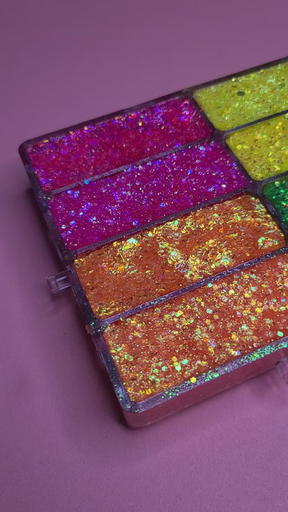 COLOR RIOT PRO PASTE GLITTER PALETTE