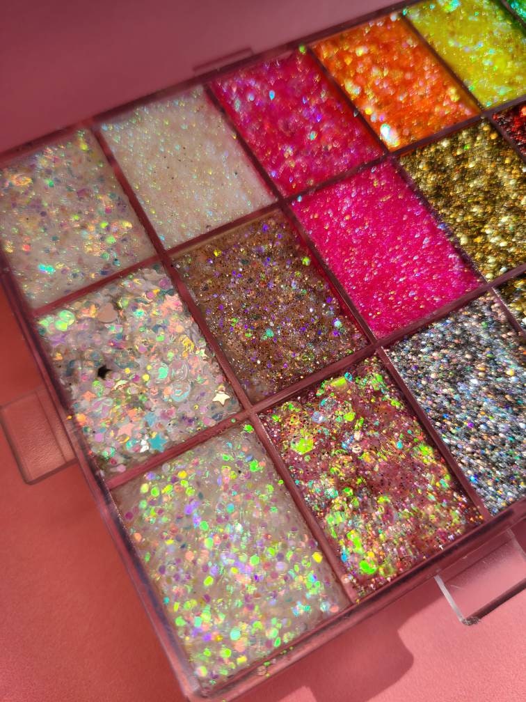 SUGAR SKIN GLITTER PALETTE